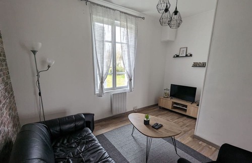 Vieilles-Maisons-sur-Joudry Cabaña | Gite Vieilles-Maisons-sur-Joudry, 4 bedrooms, 6 persons