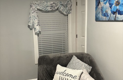 Lithonia Cabaña | Cozy cottage , country setting but 15 minutes from resturants and mall