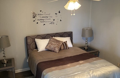 Lithonia Cabaña | Cozy cottage , country setting but 15 minutes from resturants and mall