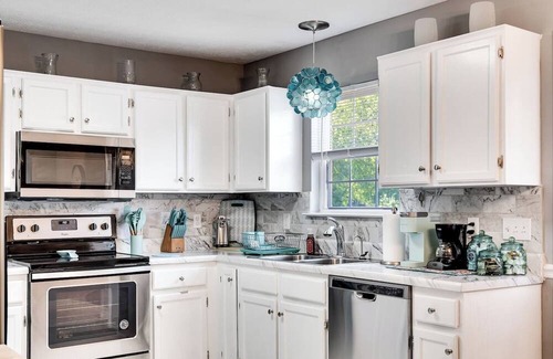 Gallatin Casa | Touch of Turquoise, Gallatin TN