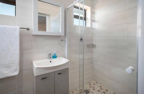 Hermanus Apartamento | Steenbok House self catering Apartment