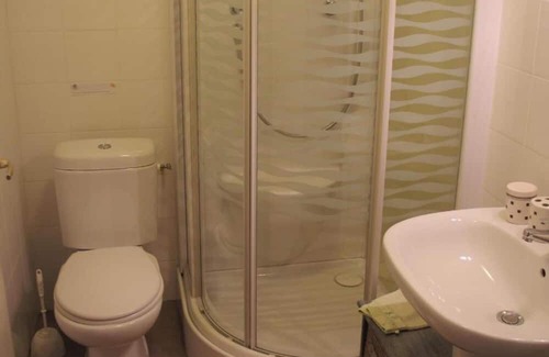Angoume Casa | Guest House 'Chambre D'hôtes Edelweiss' with Mountain View, Wi-Fi and Air Conditioning