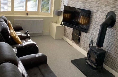 Portsmouth Casa | Sunny Chalet Bungalow & Annex