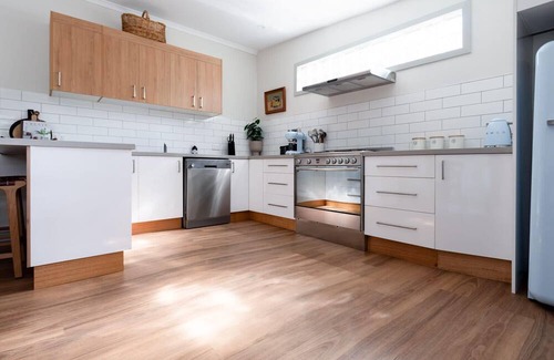 Invermay Casa | Bluebell Cottage Summ