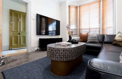 Invermay Casa | Bluebell Cottage Summ
