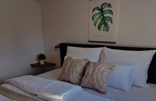 Rogoznica Apartamento | Appartement Ensoleillé Avec Grand Balcon, à 3 Minutes de la mer !