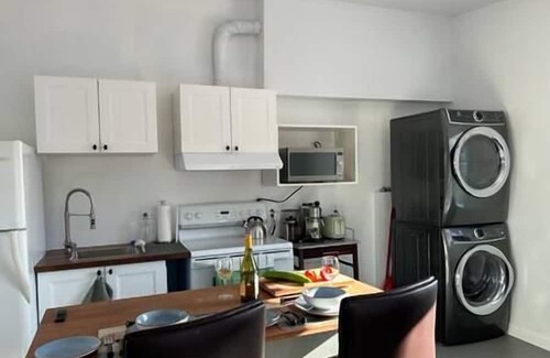 Grandes-Bergeronnes Apartamento | The Pilot's Cabin in the center of Les Bergeronnes, The Pilot's Cabin
