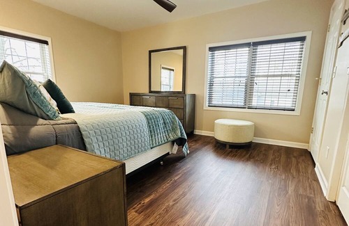 Valparaiso Casa | DOWNTOWN VALPARAISO! Charming 3-bedroom house with all the comforts of home!