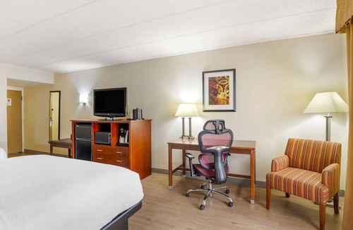 North Chesterfield Casa | Elegant Rooms with Hot Breakfast – Minutes from Richmond Museums