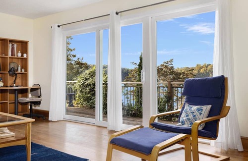 Lynn Garden Casa | 3BR Boone Lakefront home