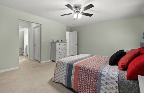 Captain's Cove Casa | The Hideaway - serene location w/ pool & fitness!