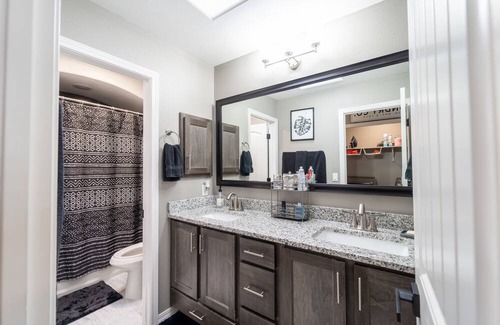 Biggs Field Casa | 6 Bedroom Desert Gateway House w/heated swimming pool