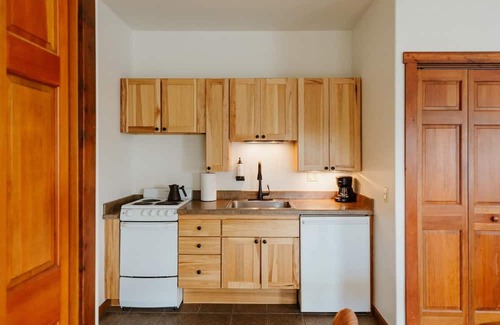 Kalispell Apartamento | Accessible Downtown Studio w Kitchen