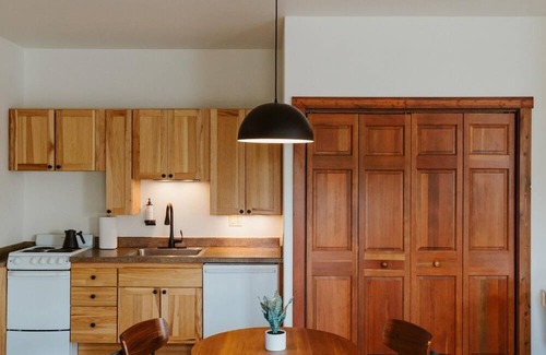 Kalispell Apartamento | Accessible Downtown Studio w Kitchen