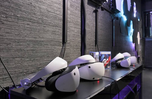 Waldron Cama Y Desayuno | VR Video Gaming Speakeasy