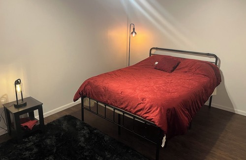 Waldron Cama Y Desayuno | VR Video Gaming Speakeasy