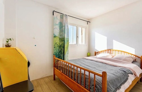Colombes Apartamento | Une chambre chez Lea