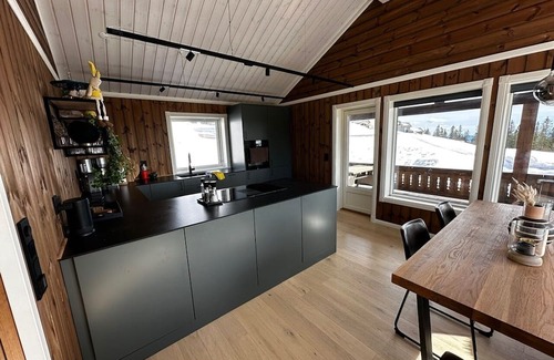 B Cabina | Hytte på Lifjell med Beste Utsikt