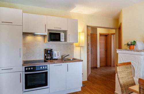 Oberau Apartamento | Apartment 'Landhaus Sonnenzauber Zauberwinkel1' with Mountain View, Balcony and Wi-Fi