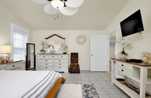 Edgecomb Apartamento | Oceanfront King Suite in Mid-Coast Maine