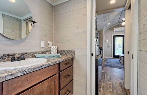 Clarkesville Casa | The Beary Cabin at Tiny Lee