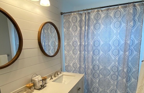 Troy Otro | Cozy Country Farmhouse- 23 mins to Waco and 10 to Temple.