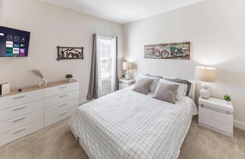 Madison Casa | Elegant Escape Pet friendly