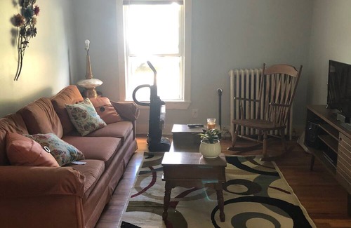 Troy Casa | Quiet retreat on creek for 2024 graduations-RPI, Russell Sage, HVCC, E Willard