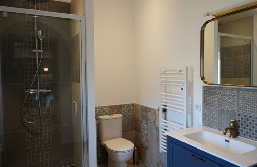Gauriaguet Casa | Guest House 'Chambre D'hôtes Saphir' with Shared Pool, Wi-Fi and Air Conditioning
