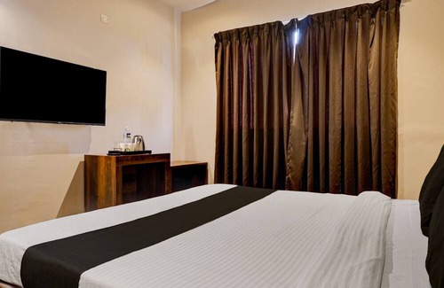 Clover Park Hotel | Collection O Hotel Nanashree Grand