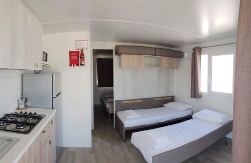 Poggi Casa | Mobilehome with pool and sun loungers