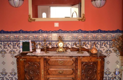 La Pola de Gordon Casa | Holiday Home 'La Cuadra CASA' with Mountain View, Private Terrace and Wi-Fi