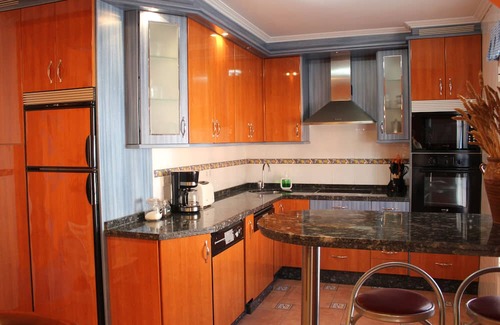 La Pola de Gordon Casa | Holiday Home 'La Cuadra 2' with Mountain View, Shared Terrace and Wi-Fi