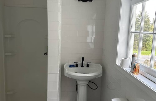 Williamstown Casa | “The 1890 school house salmon river” is an 1890 restored school house