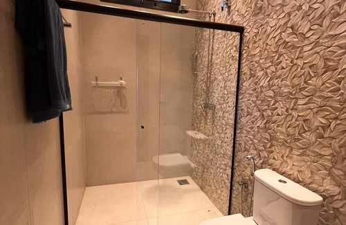 Delfinopolis Cabaña | Comfortable house with swimming pool overlooking the dam.