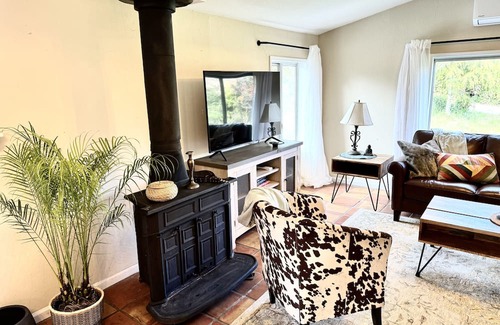 El Sobrante Casa | Country Living on 1 acre just minutes from Berkeley/Oakland