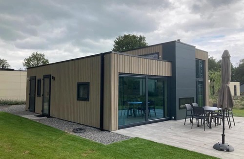 Biddinghuizen Casa | Cube Elite 6 by Interhome