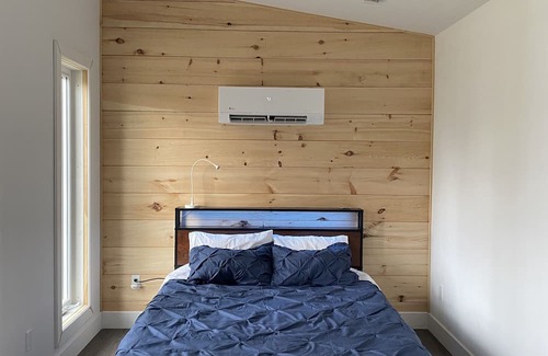 Guelph/Eramosa Cabina | The Celestial Nest tiny home- everything you need to get away