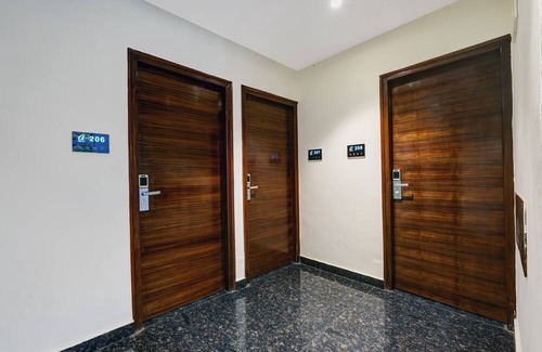 Thane West Hotel | Super Collection O 79073 Hotel Dove