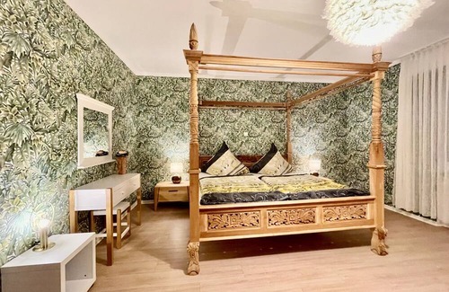 Saerbeck Villa | Vrbo Property