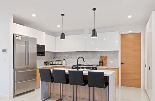 Rhyll Casa | Swan Bay Park by Ready Set Stay - WIFI, Full Linen and Towels, Central