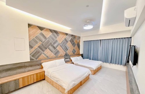 Hualien City Centre Cama Y Desayuno | Kuan Pin Ju station elevator Hostel