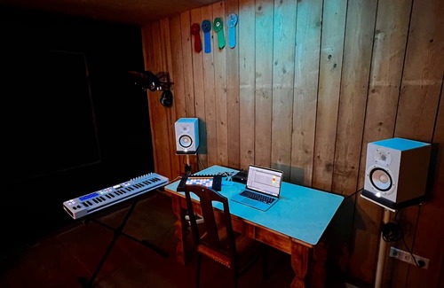 Maierhofen Apartamento | Genau so - Musikstudio/tonstudio