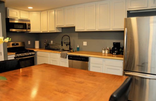 Green Mountain Casa | Hot Tub! Close to Red Rocks!