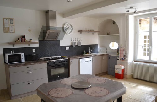 Bellenod-sur-Seine Casa | Vrbo Property