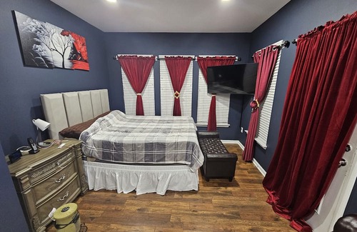 Hanover Casa | Cozy One Bedroom Basement Apartment