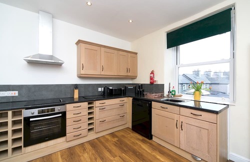 Rhiwbryfdir Casa | Edwardian End Terrace Property | Pass the Keys