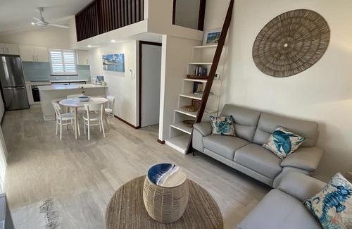 Abbey Apartamento | Moana Roa Beach Stay