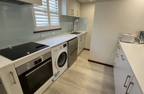 Abbey Apartamento | Moana Roa Beach Stay