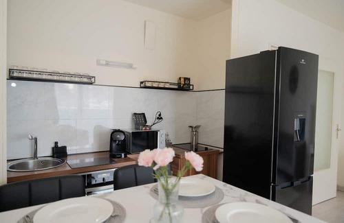 Lingolsheim Apartamento | Lélégant - Spacieux T2 de 52m2 - 10 min Aéroport Strasbourg - Parking Privé
